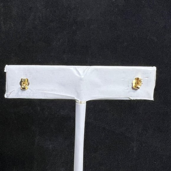 Vintage 14k Yellow Gold Pierced Stud Pearl Earrings (3191) - Picture 6 of 11